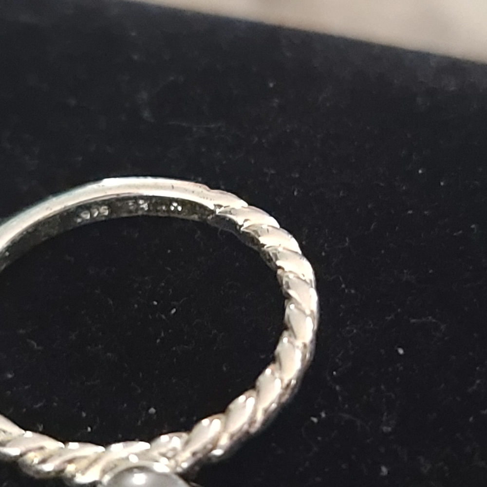 Pearl Ring - Picture 7 of 7